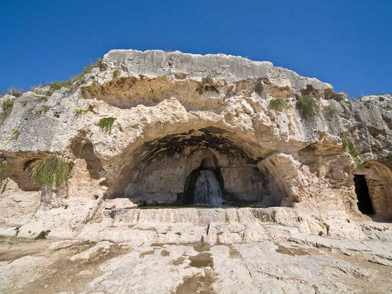 siracusa_grotta_del_ninfeo