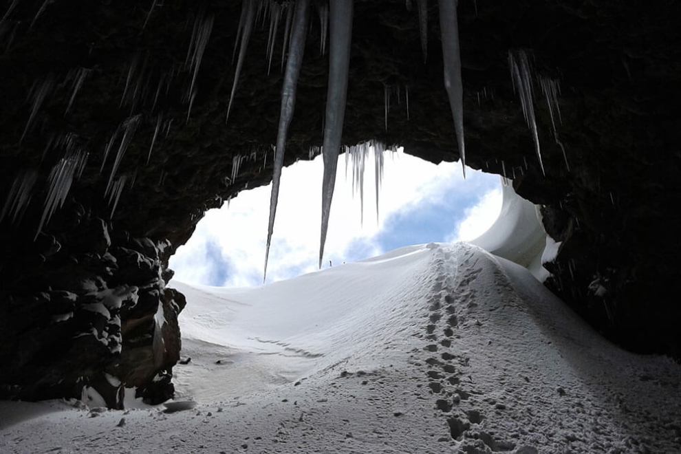 Grotta del Gelo
