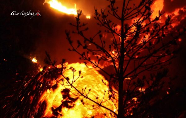 lava zwei
